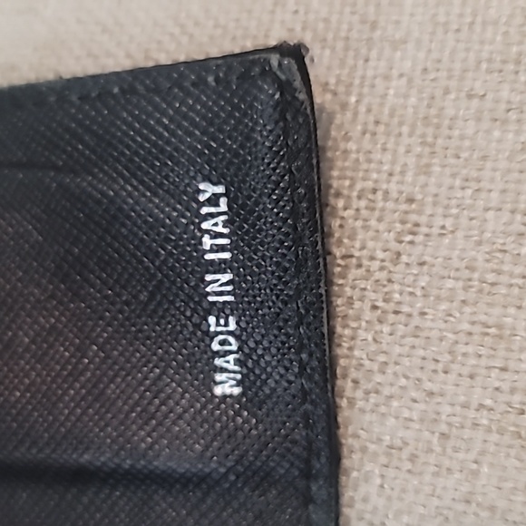 Prada Wallet - Picture 5 of 12